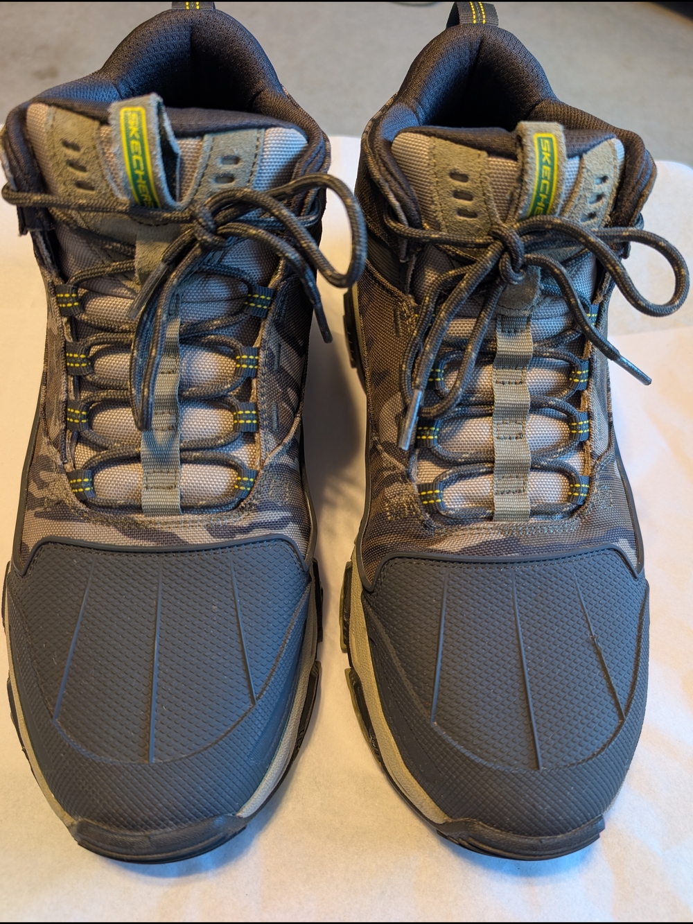 Skechers Men’s Gray Athletic Trail Shoes